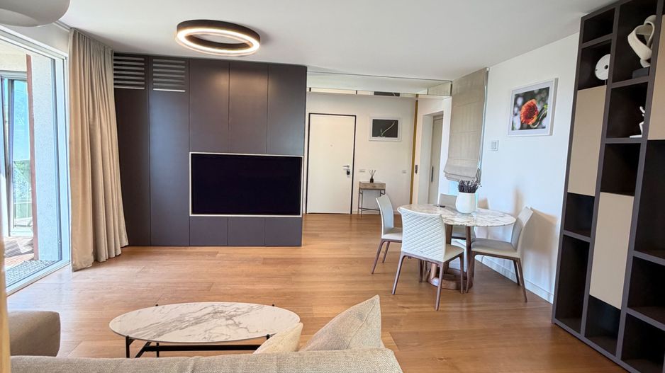 Apartament PREMIUM cu curte, terasă și lift cu acces direct în living - Poză 2