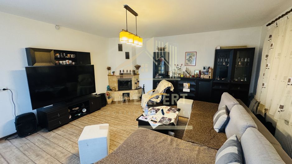 CASĂ 3 CAMERE TEREN 512 MP CAMPULUNG - Poză 2