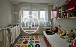 Apartament de vânzare cu 3 camere în zona Rogerius, Oradea - Poză 7