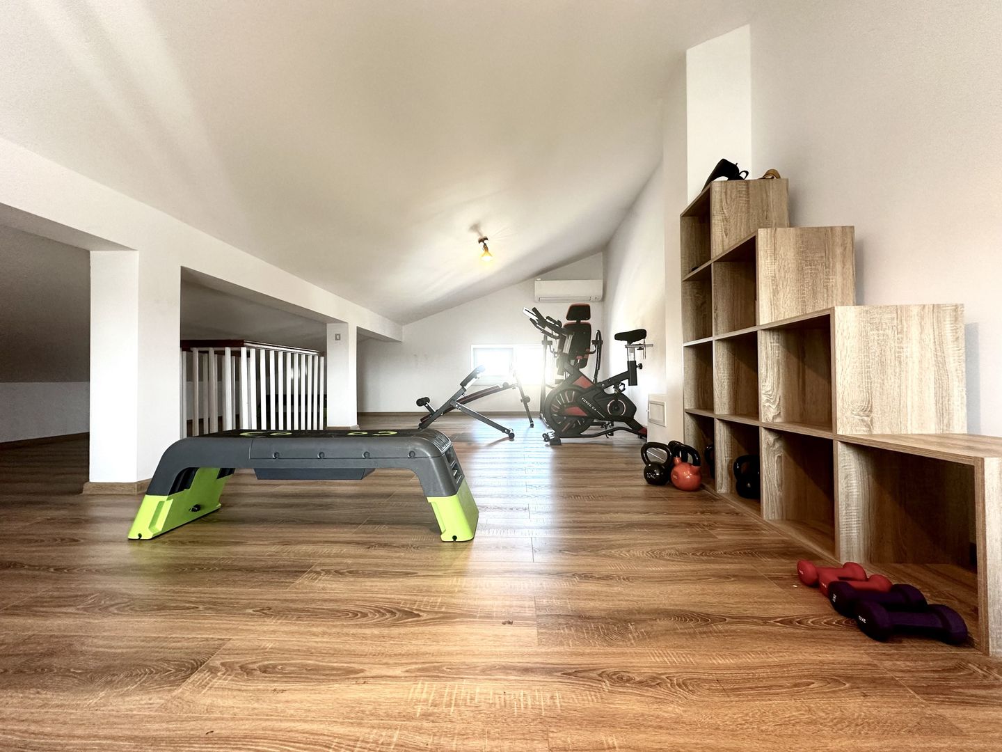 Casa cu 4 dormitoare și sala fitness - Dumbravita IKEA - Poză 24
