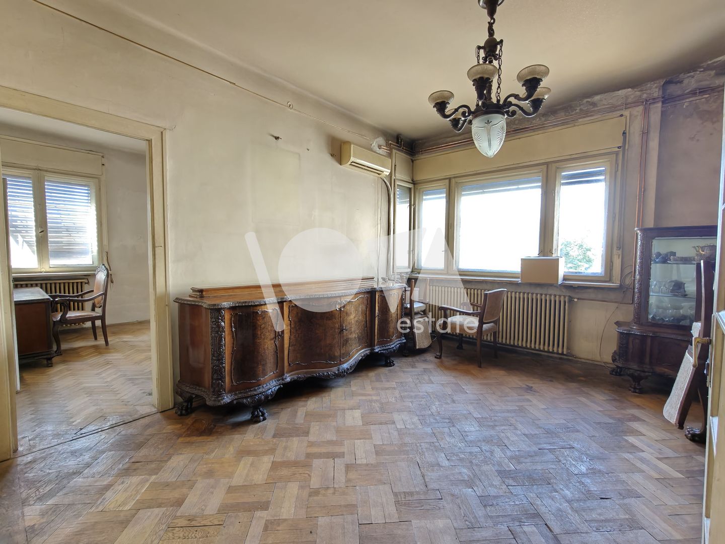 De vânzare apartament 3camere - str. Plantelor - central - Poză 2