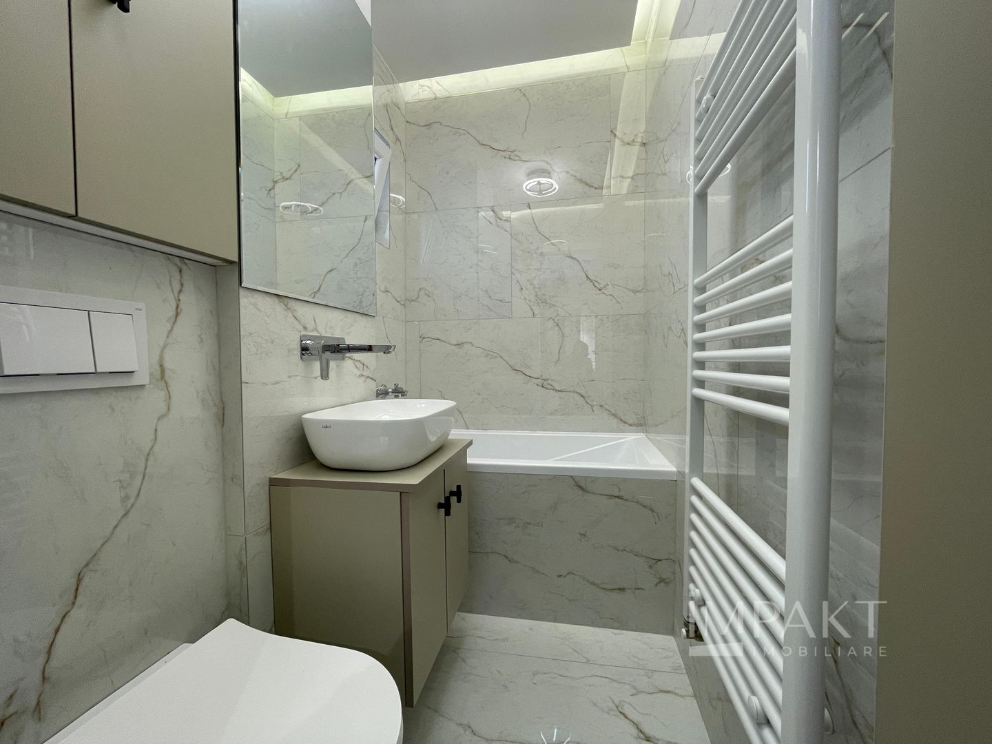 Apartament cu patru camere spre vanzare in cartierul Manastur! - Poză 8