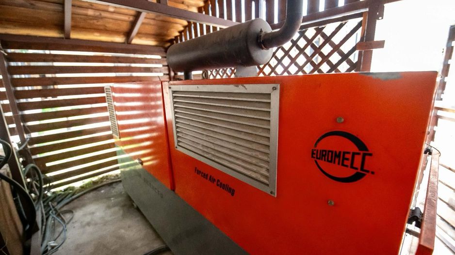 Imobil 28 CAMERE pretabil CAMIN BATRANI- GRADINITA-CLINICA MEDICALA - Poză 15