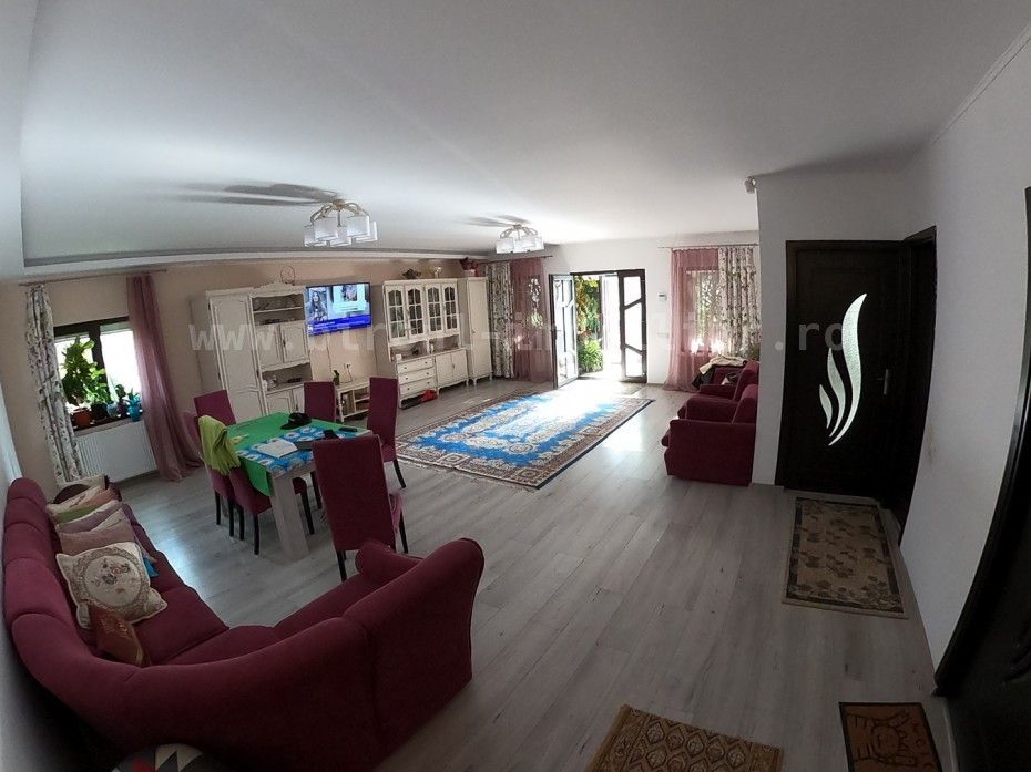 Vânzare Casă P+M + Beci – Ideală pentru o Familie Numeroasă – 328 mp - Poză 2