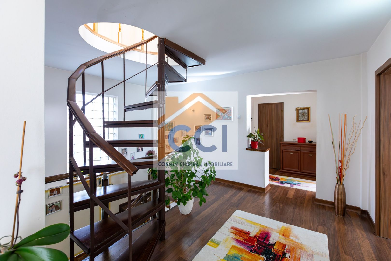 Proprietate exclusivistă ultracentrală -eleganță, spațiu și rafinament - Poză 37