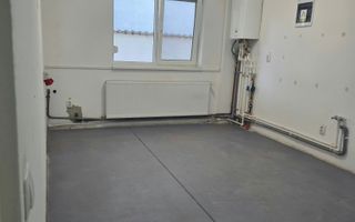 Vanzare apartament 3 camere Jiului - pretabil spatiu comercial - Poză 3