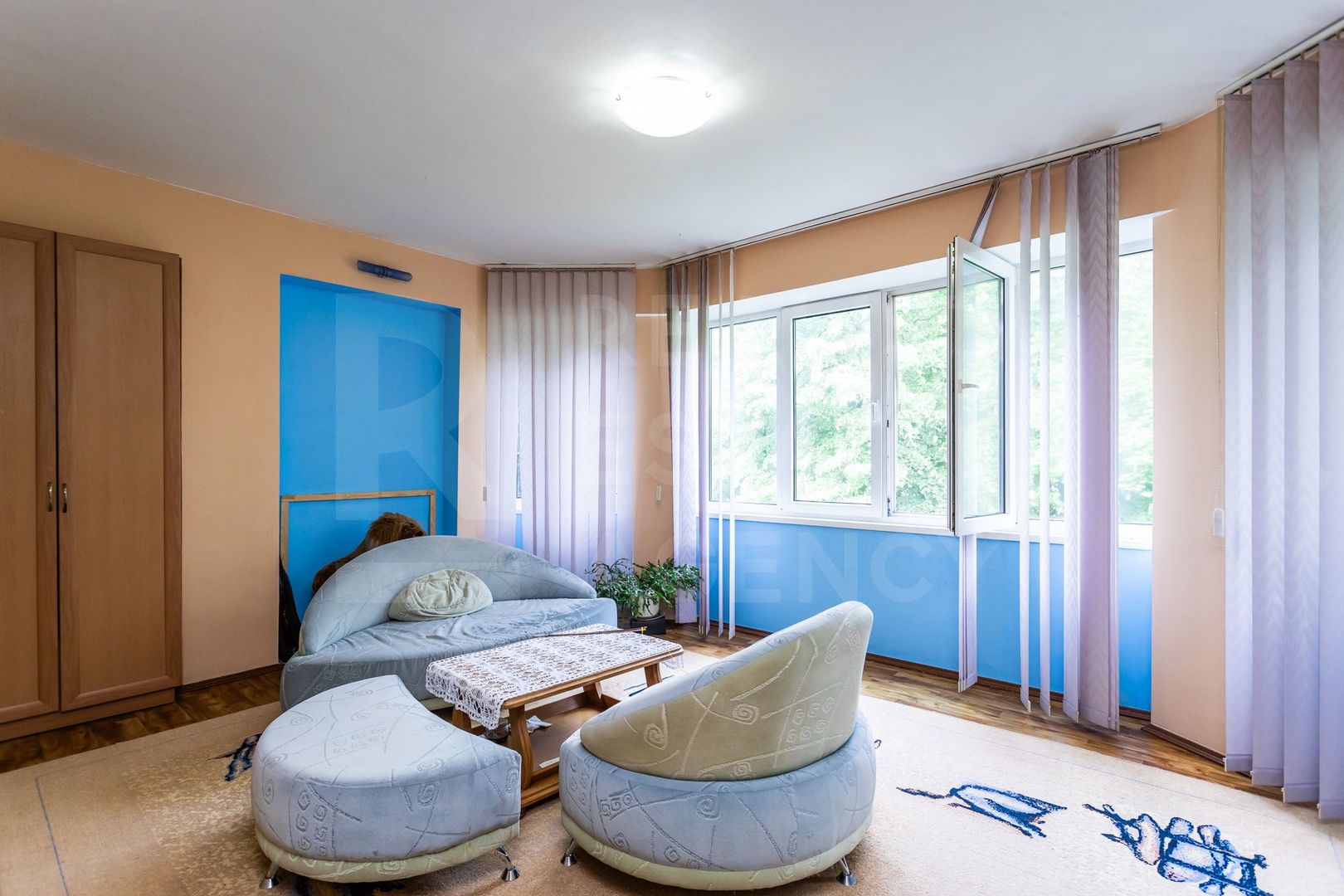 Vânzare, apartament, 4 camere, str. Miron Costin, Rîșcani - Poză 1