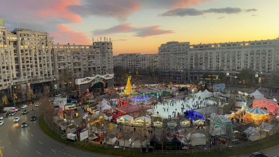 Vanzare Apartament 3 Camere Piata Alba Iulia Vedere Catre Rond DinToate Camerele - Poză 3
