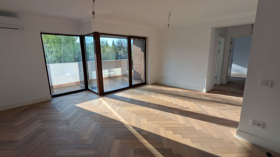 Extraordinar Apartament 2 Camere Baneasa - Poză 3