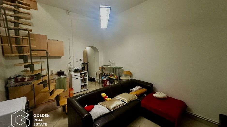 Oportunitate!Spatiu comercial 3 camere+apartament 2 camere la etaj,zona centrala - Poză 10