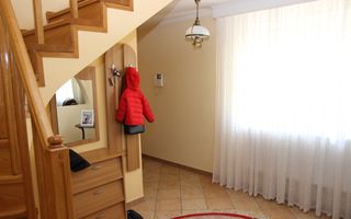 Casă / Vilă cu 3 camere de vânzare în zona Bartolomeu - Poză 175