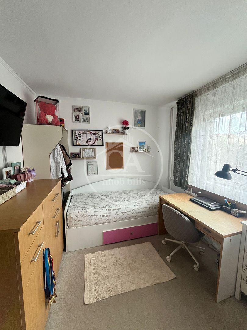 Apartament de vânzare cu 2 camere în zona Rogerius, Oradea - Poză 4