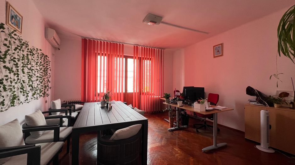 Vilă de Prestigiul în Inima Cartierului Cotroceni – Strada Clunet - Poză 5