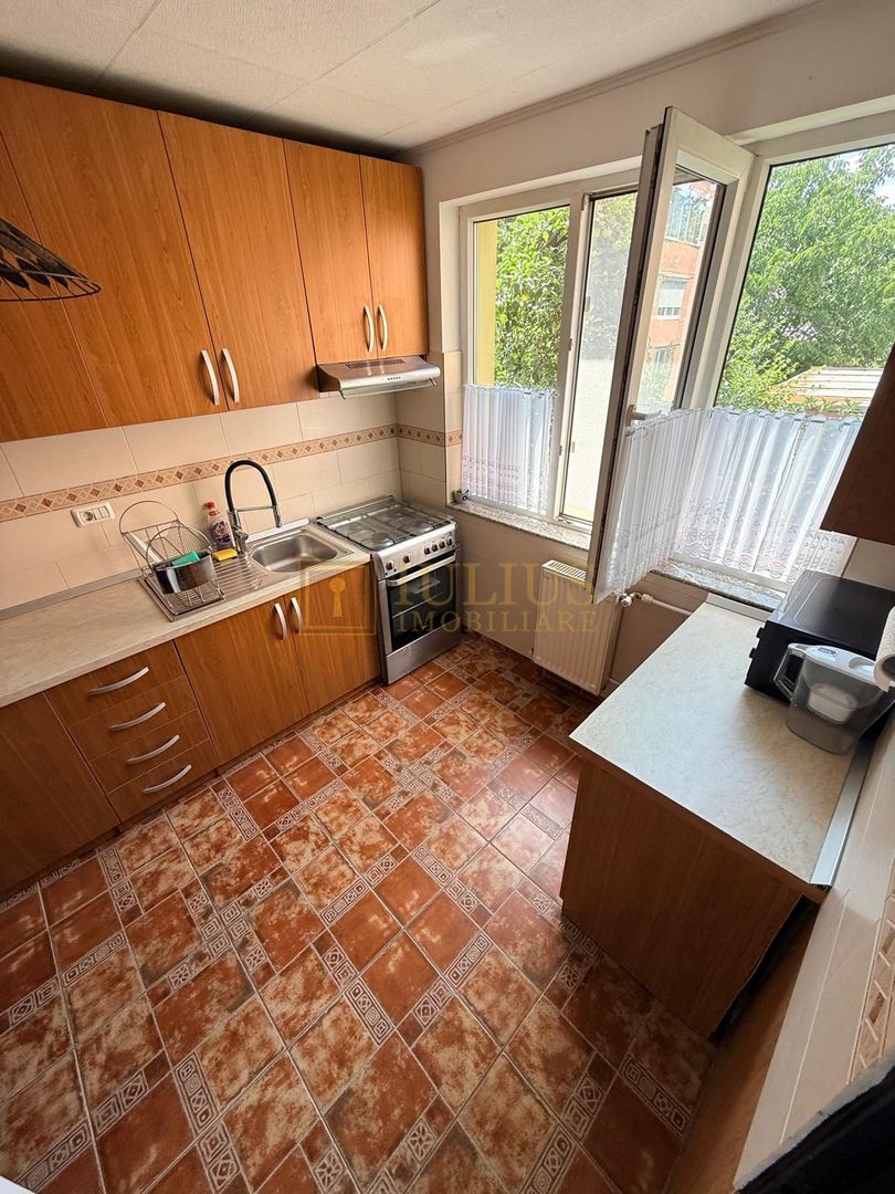 2 camere| curte comuna cu 3 apartamente| centrala proprie| zona aradului| - Poză 8