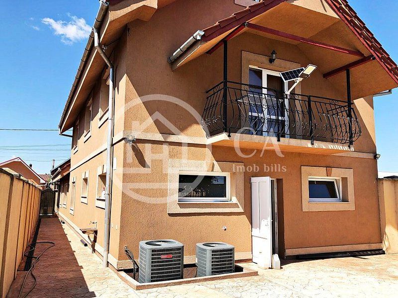 Casa de vanzare cu 6 camere in Osorhei, Bihor - Poză 1