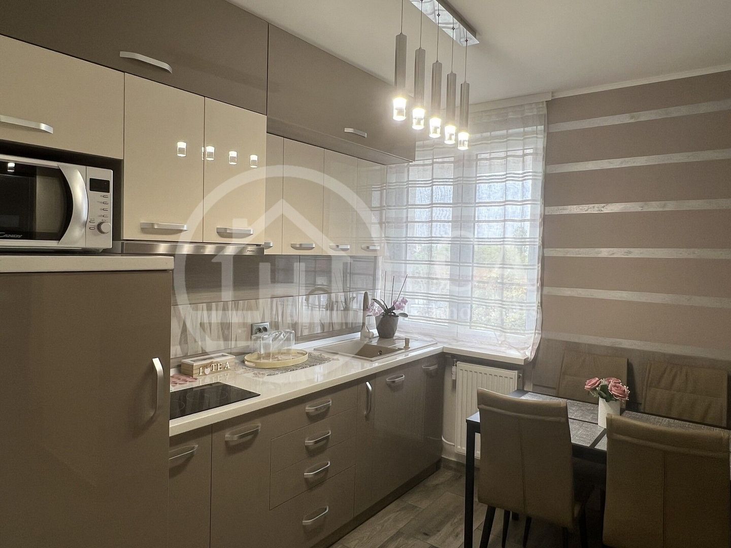 Apartament cu 2 camere de inchiriat ultracentral Oradea - Poză 7