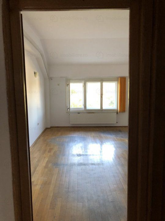 Vila de inchiriat pentru firma/birouri 300mp Domenii 4 nivele gradina - Poză 8