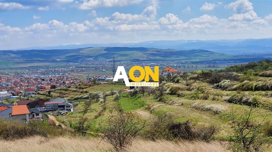 Teren intravilan 2284 mp parcelabil zona Schit toate utilitatile - Poză 1