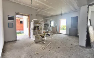 Casă de vânzare cu 4 camere în Osorhei , Bihor - Poză 14
