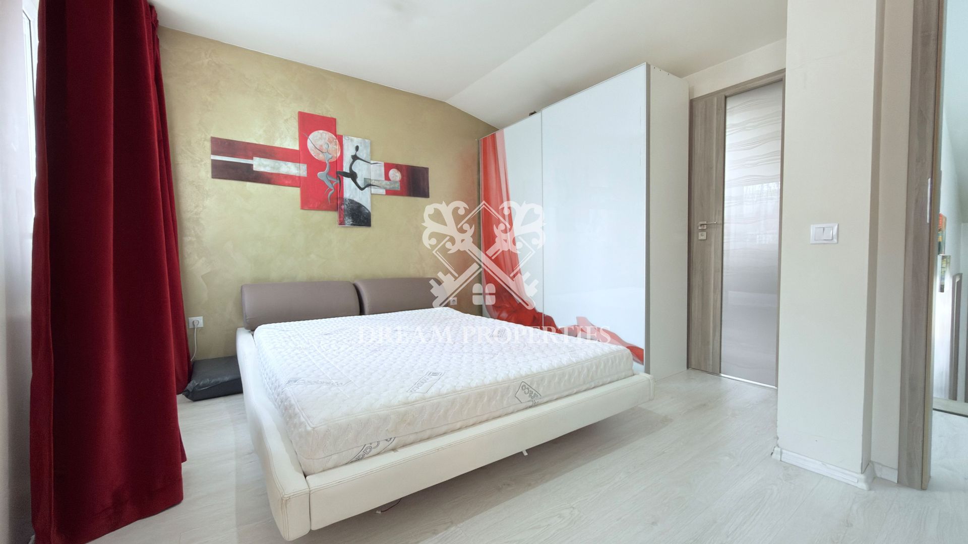 Casa de inchiriat, 4 camere, 3 bai, curte 250 mp, Apahida - Poză 5