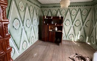 Casă de vânzare în Călanul Mic –  2 clădiri, curte, grădină, garaj - Poză 13