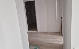 Apartament cu 3 camere și garaj în Baciu, zona Regal. - Poză 4