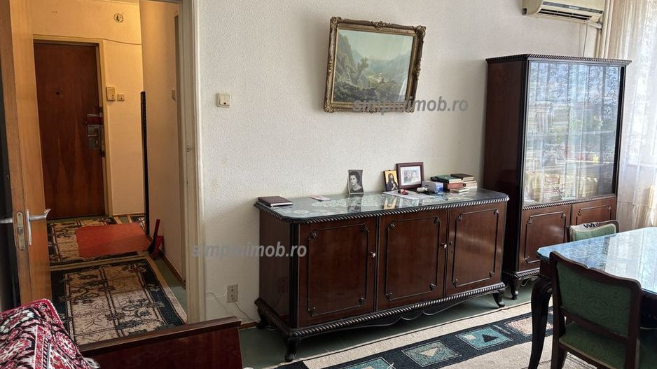 Decomandat 3 Camere Brancoveanu Etaj Intermediar - Poză 2