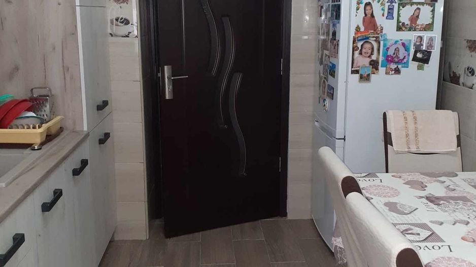 Ag EUROPA vinde ap. 3 cam. 48mp la PARTER în Micro 16. - Poză 6