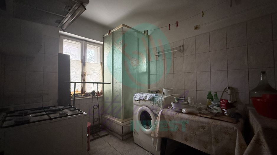 4 camere ultracentral | Universitate – Romană | Ideal locuire sau investiție - Poză 12