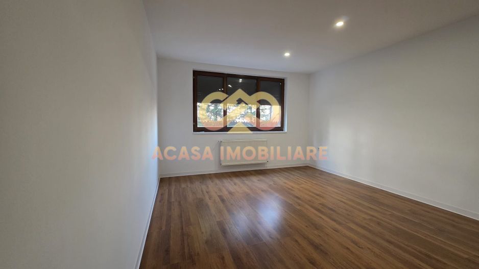 VILA BIROURI FIRMA  NEMOBILATA  ZONA  PALAS - Poză 4