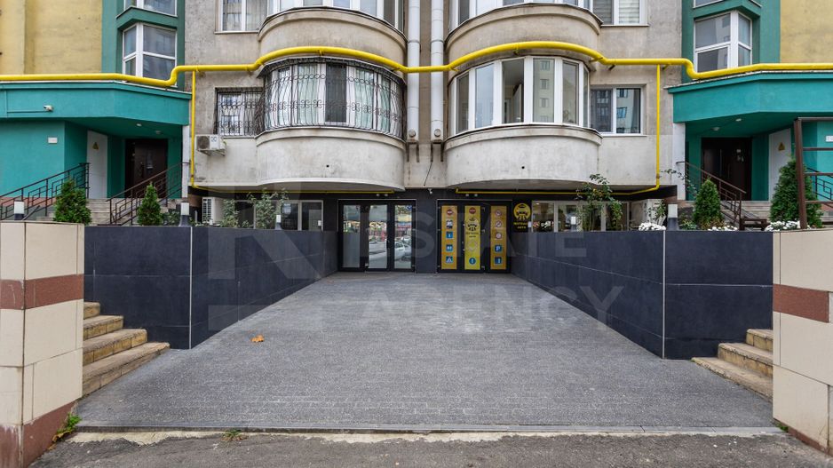 Chirie, spațiu comercial/oficiu, 275mp, bd. Mircea cel Bătân, Ciocana - Poză 3