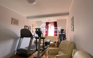 NECTORA IMOB-Casa 4 camere, Str. Constantin Tanase, zona Horea, 200 mp - Poză 17