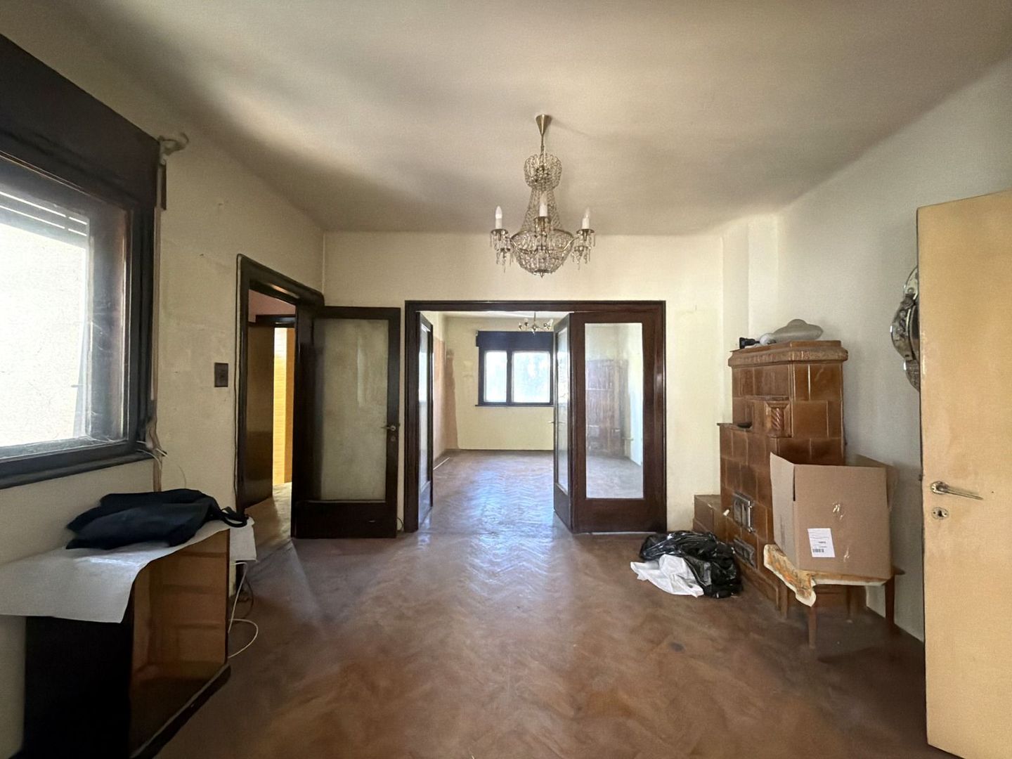 Apartament rar in vilă interbelică | pivniță și mansardă | acces separat - Poză 2