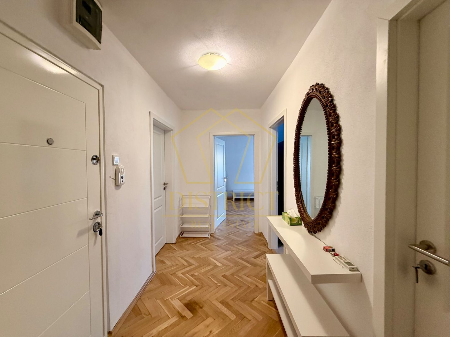 Apartament decomandat cu 2 camere | Aradului | Prima închiriere - Poză 7