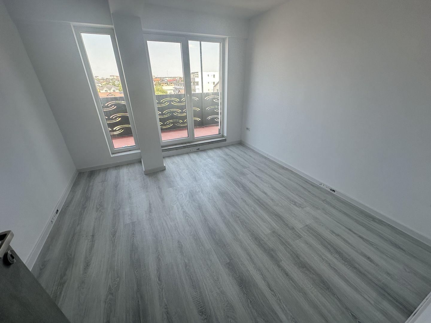 AP. 3 CAMERE SAFIRULUI, LOC PARCARE, RATE DEZVOLTATOR, COMISION 0% - Poză 8