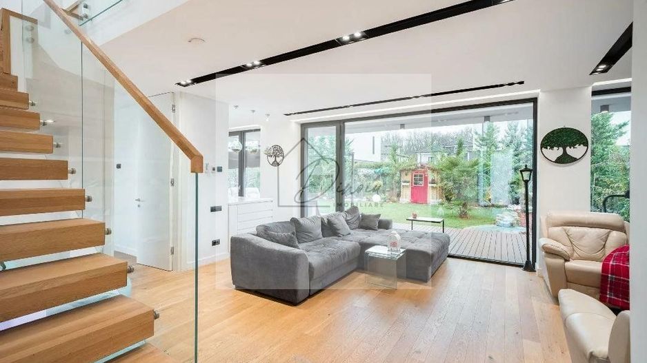 Vila pasiva (verde) de lux 4 camere Complex Amber Gardens Tunari - Poză 1