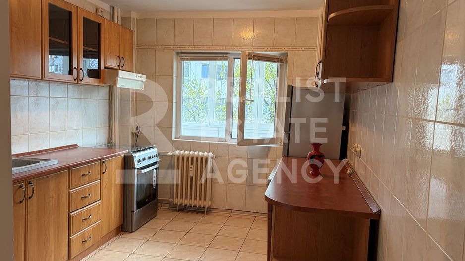 Vânzare, apartament 2 camere, zona Militari - Poză 3
