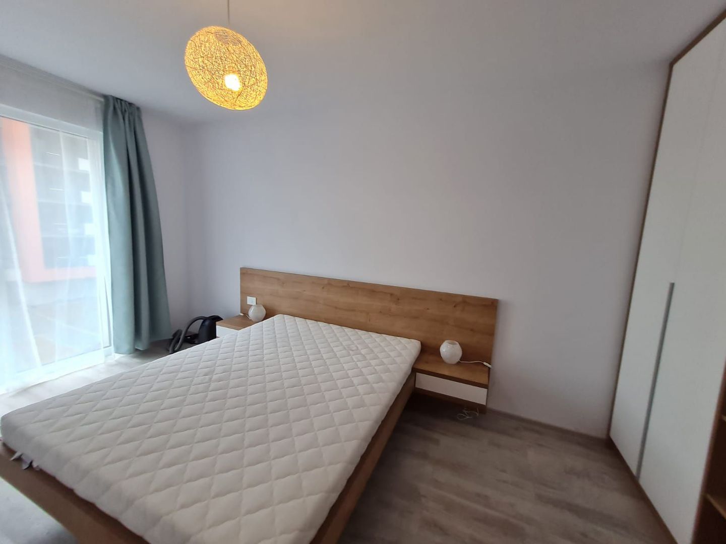 Lux la 10 minute de Iulius Town - Poză 21