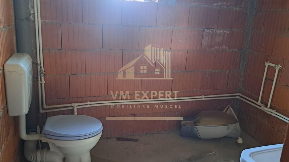 VILA 4 CAMERE, TEREN 787 MP, PISCANI, ARGES - Poză 6