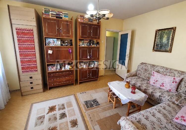Apartament 3 camere zona Dacia etaj 2 - Poză 2