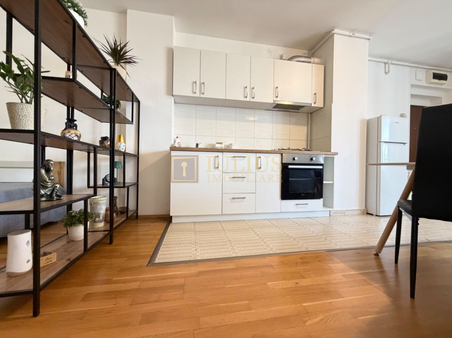 Toronto Residance, 1 camera, spatios, centrala proprie., aer conditionat, lift. - Poză 9