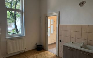 Spațiu pentru birouri / instituții – ultracentral, Str. Pitești - Poză 17