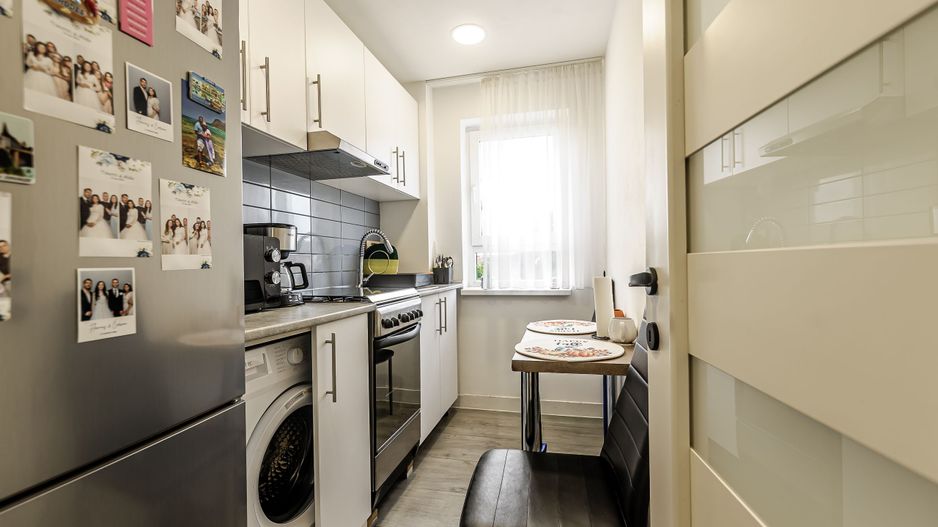 Rezervat Apartament la etajul 3 cu 2 camere la cheie in zona Romanilor - Poză 4