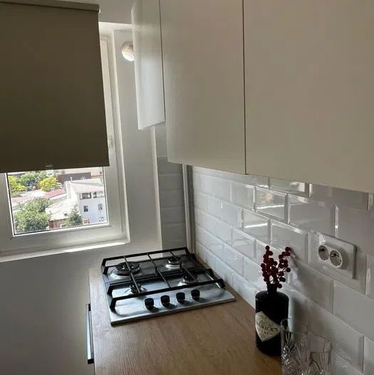 Apartament 2 camere Piața Victoriei – renovat complet, balcon - Poză 7