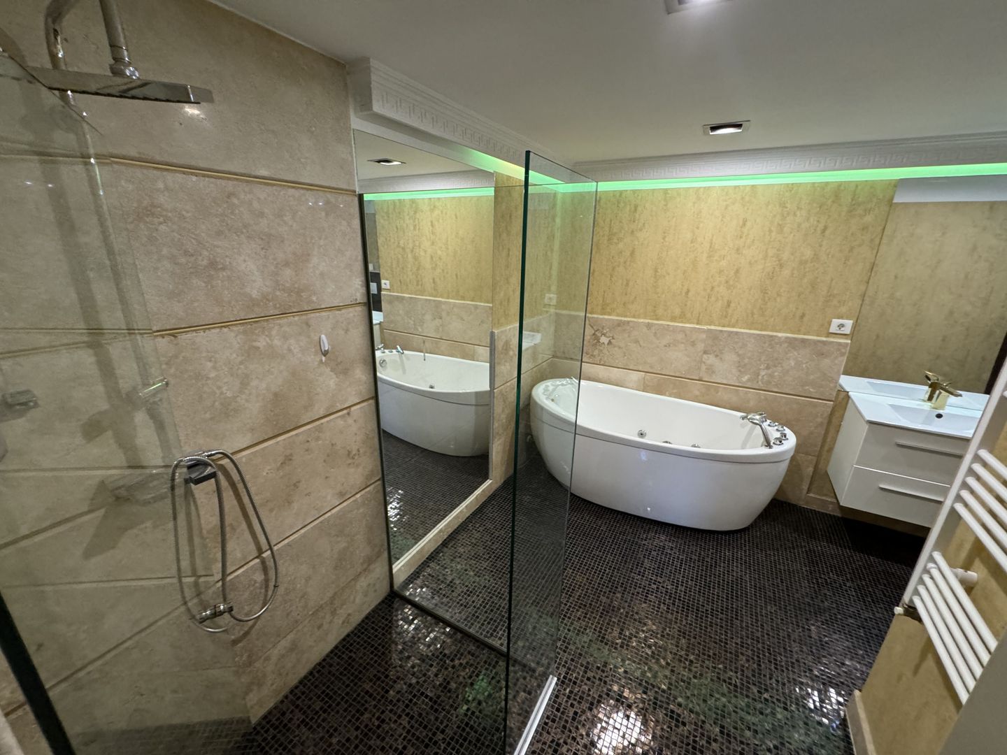 Triplex 5 Camere de Închiriat - Herăstrău, Cartierul Francez - Poză 13