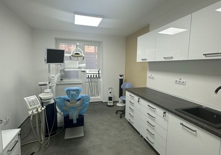 SPATIU CABINET STOMATOLOGIC ECHIPAT | ZONA CEDONIA - Poză 5