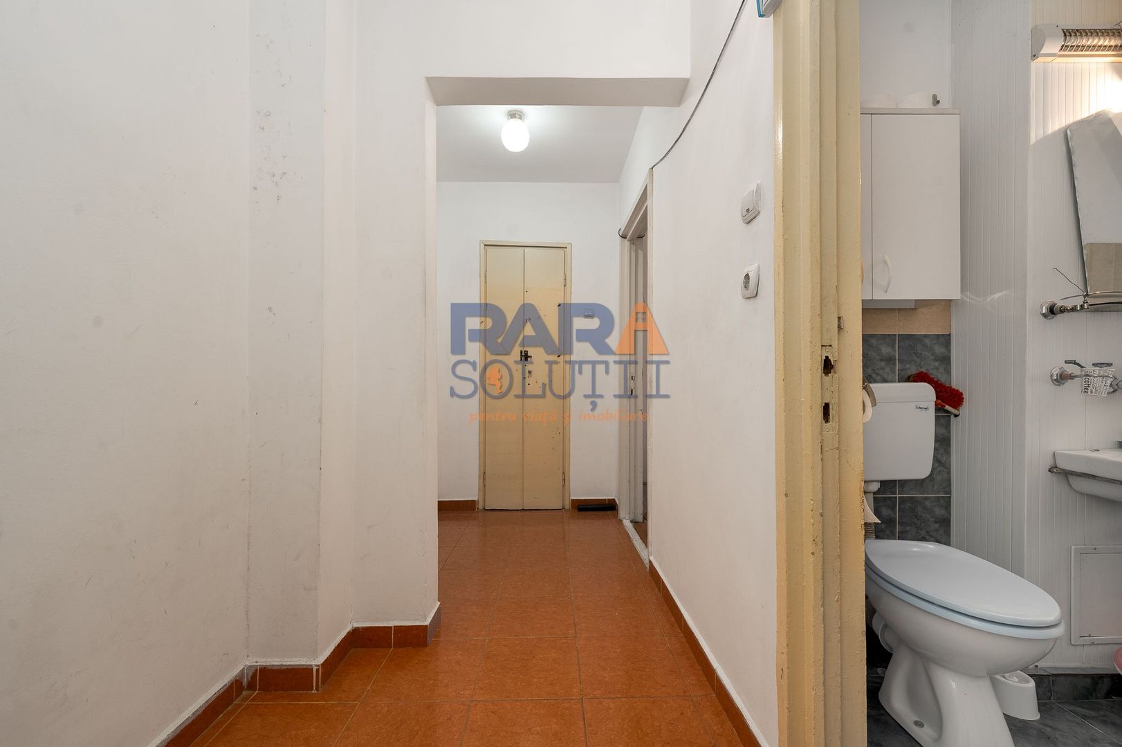 3 camere, etaj 1, lângă Primărie - Poză 12
