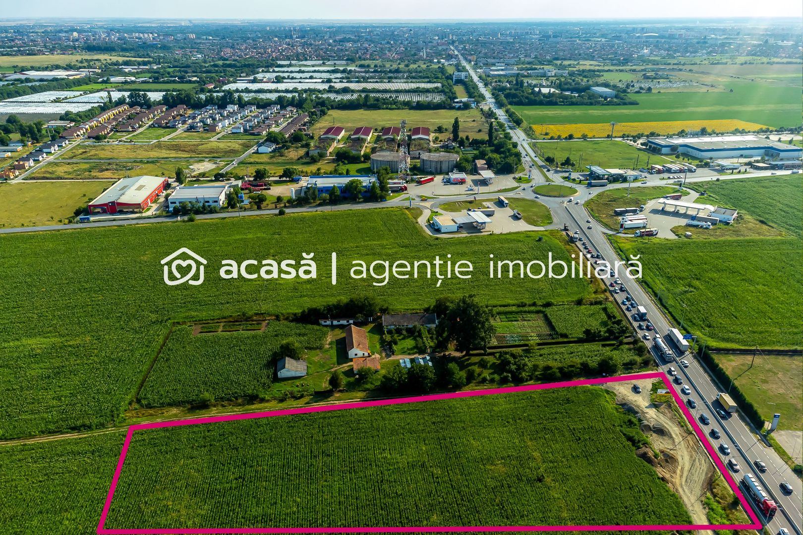 Teren vis-a-vis de reprezentanța Ford Arad - Poză 1