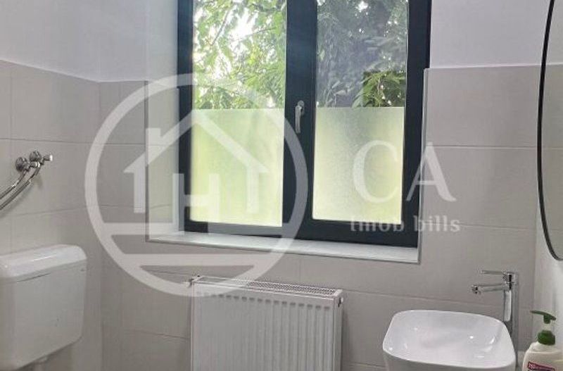 Casa cu 6 camere de inchiriat zona centrala Oradea - Poză 7