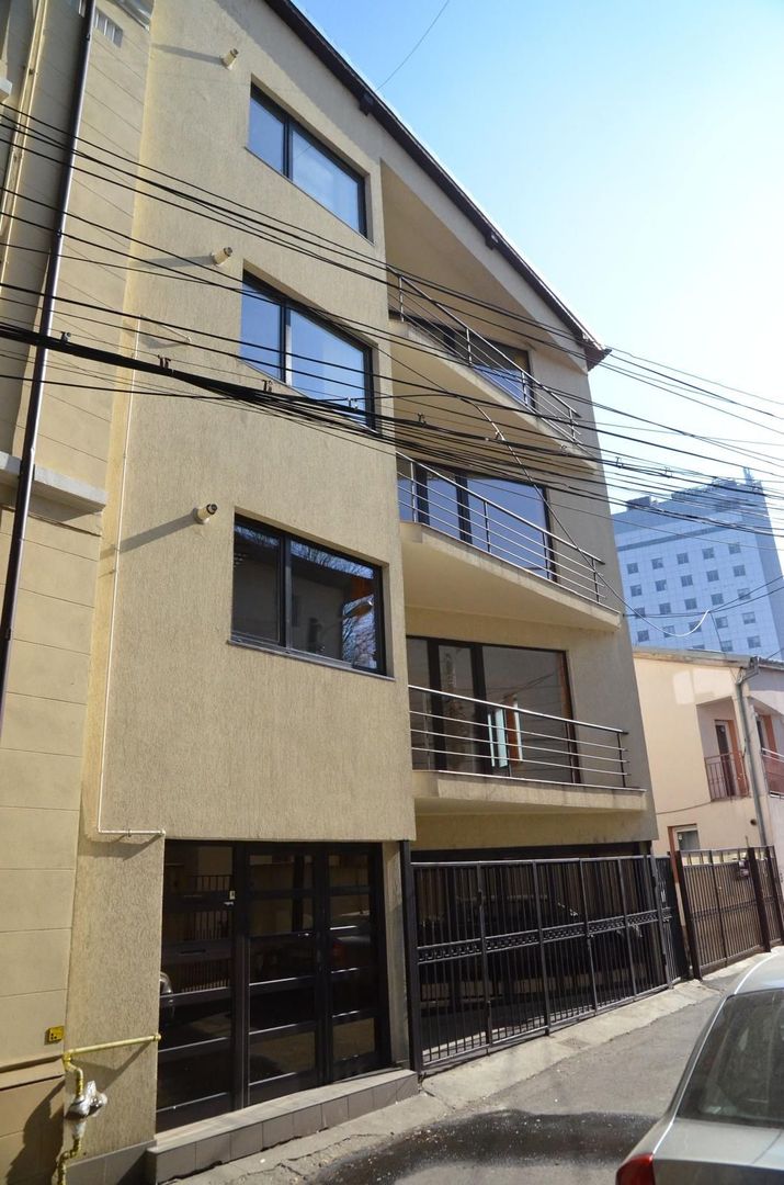 Vila P+3, 350mp utili + 100mp curte, 10min Metrou Piata Victoriei - Poză 12